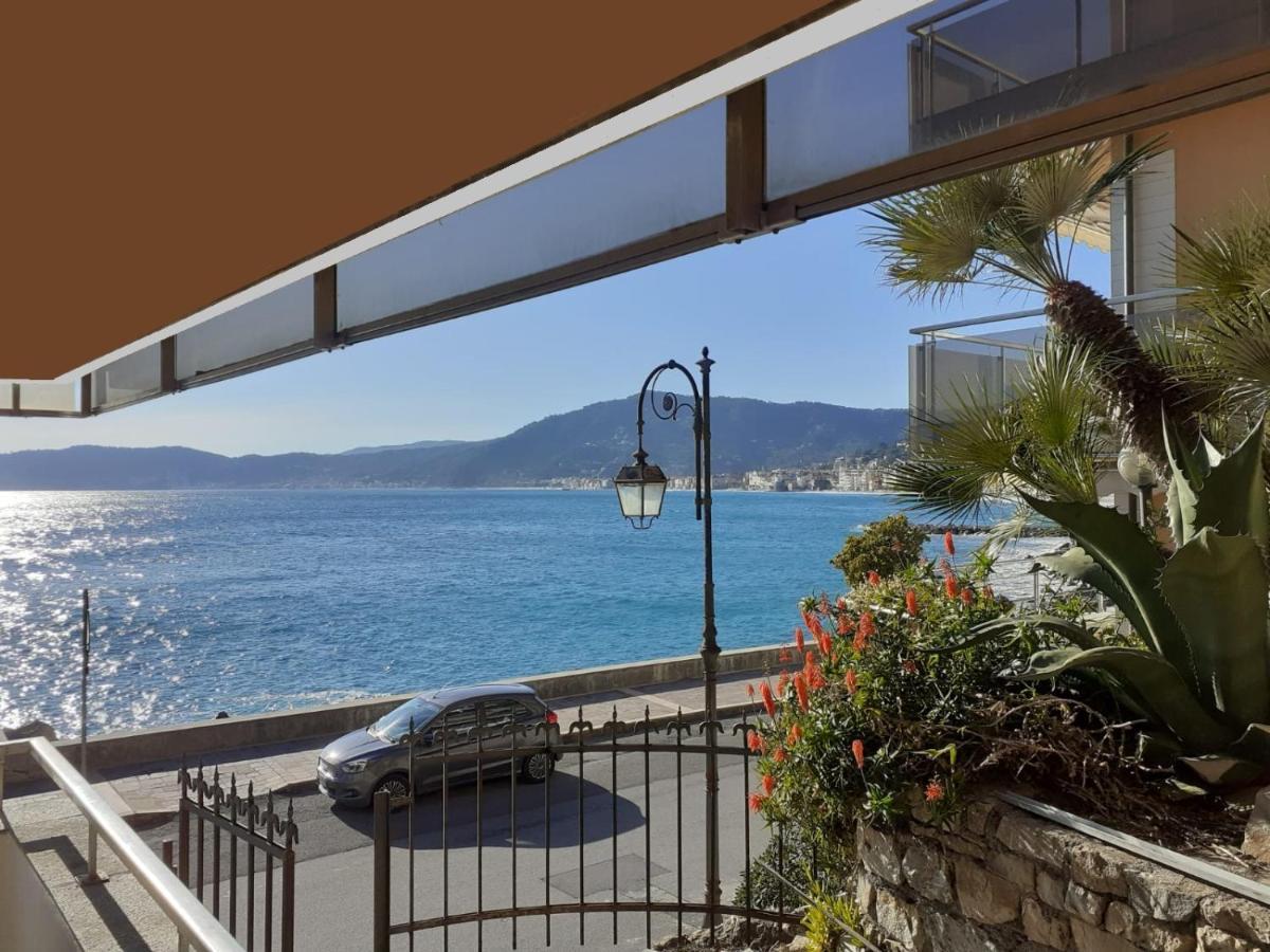 Cadorna Fronte Mare Apartment Alassio Exterior photo